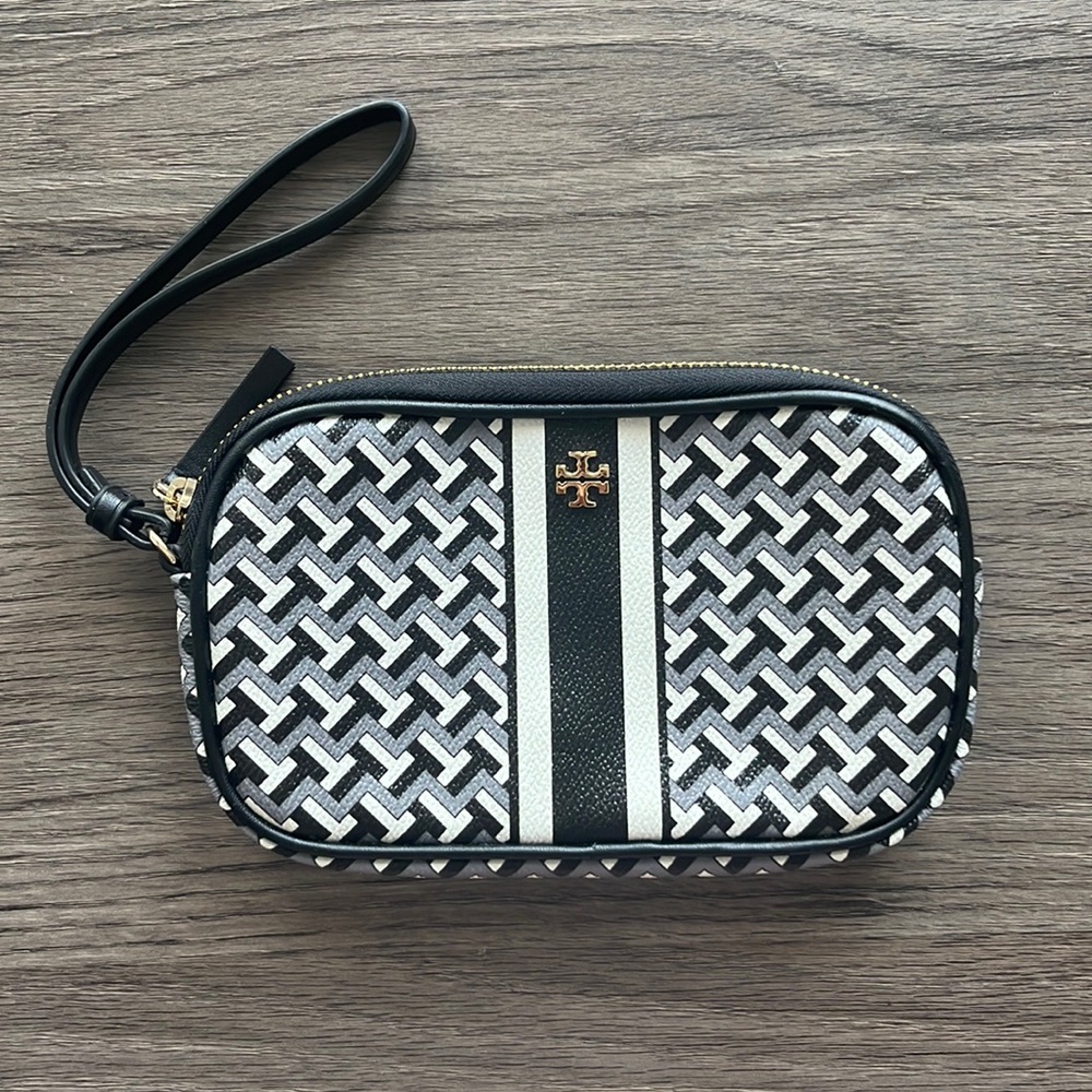 Tory Burch Wrislet Bag